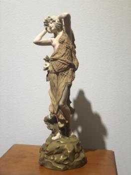 Porzellan Figur Mädchen - Ernst Wahliss  - 1900 Porzellan Figur Mädchen - Ernst Wahliss  - 1900