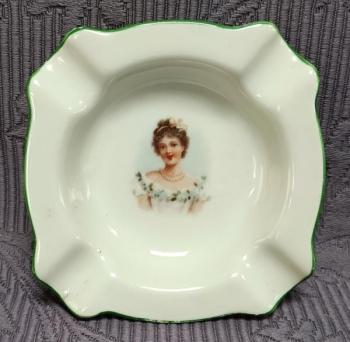 Porzellan Aschenbecher - 1930 Porzellan Aschenbecher - 1930