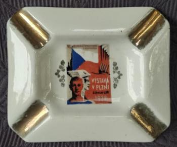 Porzellan Aschenbecher - 1938 Porzellan Aschenbecher - 1938