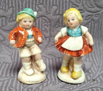 Zwei Porzellan Figuren - 1940 Zwei Porzellan Figuren - 1940