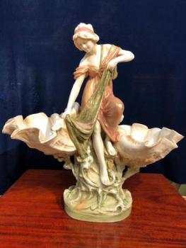 Porzellan Figur Mädchen - Royal Dux - 1905 Porzellan Figur Mädchen - Royal Dux - 1905