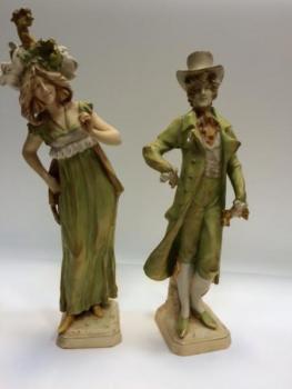 Zwei Porzellan Figuren - Amphora - 1900 Zwei Porzellan Figuren - Amphora - 1900