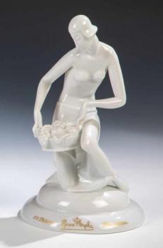 Porzellan Figur Mädchen - Rosenthal, návrh Gerhard Schliepstein - 1929